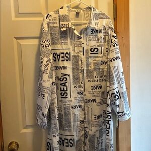 SHEIN Curve Text Print Shirt in Gray and White